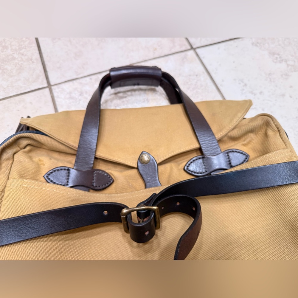 Filson 257 - Computer Briefcase - Picture 6 of 10